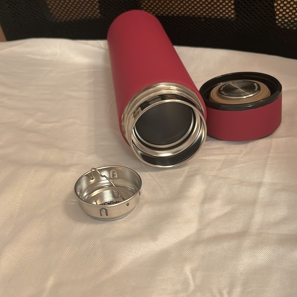 Stainless Steel Vacuum Mug - Picture 5 of 8